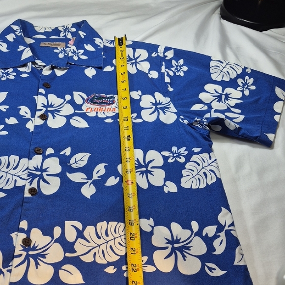 Chompers Blue and White Floral Men's Casual Shirt - Picture 7 of 13